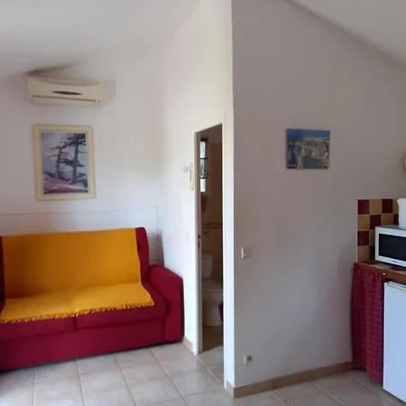 Mini 1 Piece 21 M2 Pour 2 Personnes Piscine Partagee Climatisation Lejlighed *