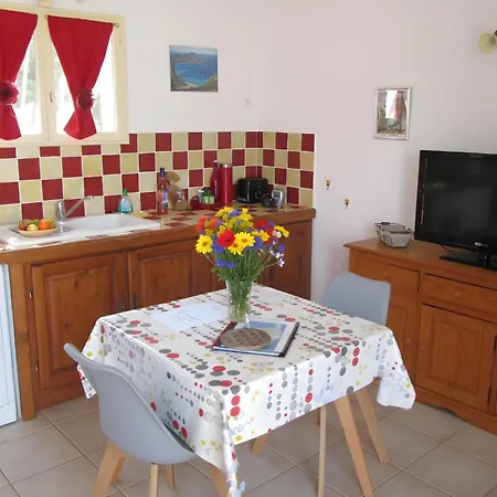 Mini 1 Piece 21 M2 Pour 2 Personnes Piscine Partagee Climatisation Lejlighed *