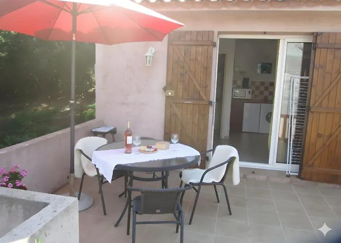Mini 1 Pièce 21 M2 Pour 2 Personnes Piscine Partagée Climatisation Appartement Porto-Vecchio (Corsica)